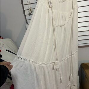 Francesca's Collections Cream Maxi Dress